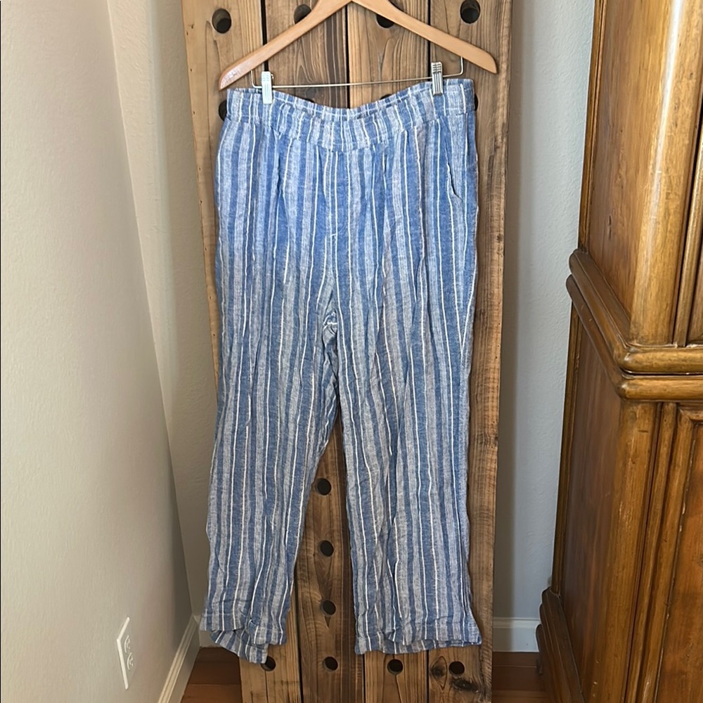 Briggs New York Blue and White Wide Leg Linen like palazzo Pants